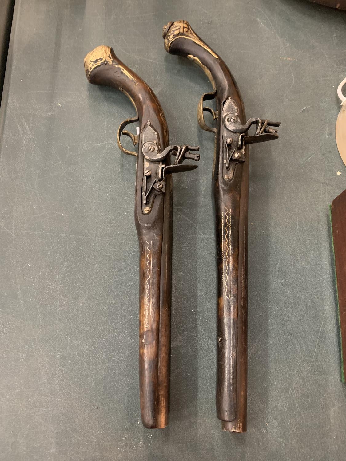 TWO REPRODUCTION FLINTLOCK PISTOLS - Image 3 of 3