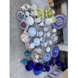 AN ASSORTMENT OF CERAMIC AND GLASS WARE TO INCLUDE A TEAPOT, BLUE AND WHITE PLATES AND A COLCLOUGH