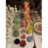 AN ASSORTMENT OF VARIOUS COLOURED GLASS ITEMS