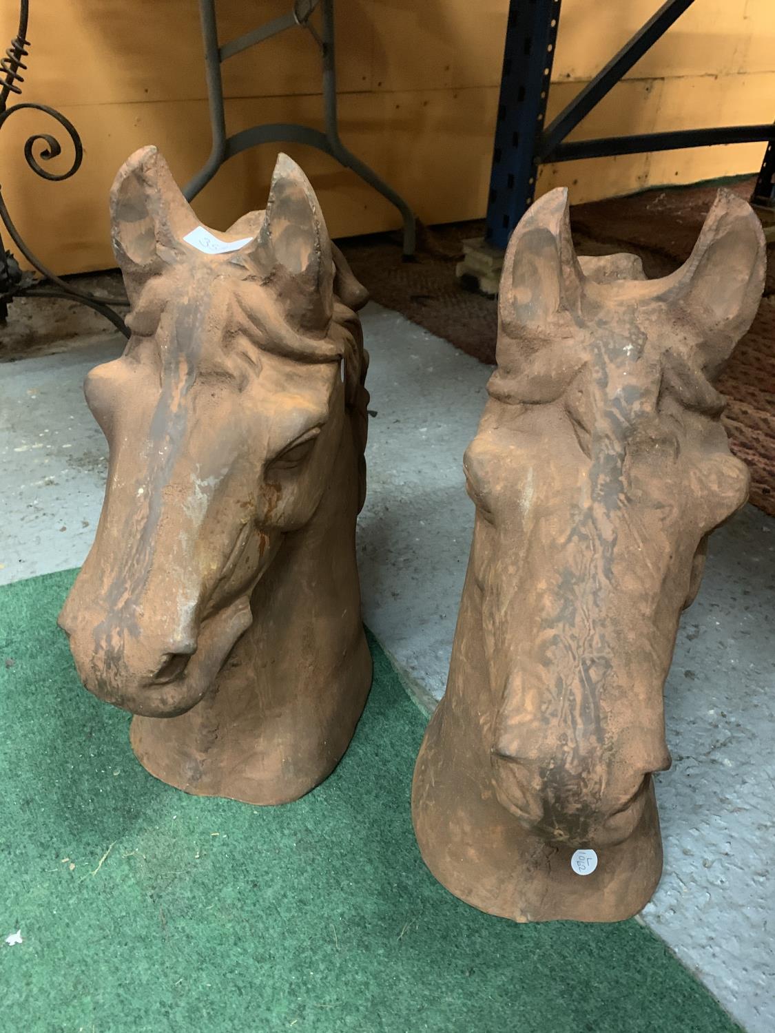 A PAIR OF LARGE CAST (IN THE TERRACOTTA STYLE) HORSES HEADS H:47CM - Image 2 of 4