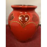 A HAND PAINTED AND SIGNED IN GOLD ANITA HARRIS HEART VASE