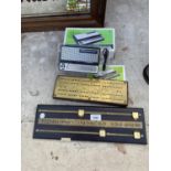 AN ASSORTMENT OF PUB ITEMS TO INCLUDE A SNOOKER SCORE BOARD AND ELECTRIC ORGAN ETC