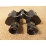 A PAIR OF WORLD WAR ONE PERIOD BINOCULARS