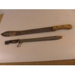 AN IMPERIAL GERMAN S98 BAYONET, 36CM BLADE AND A MACHETE (2)