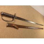 A VICTORIAN INFANTRY OFFICERS SWORD, 91CM BLADE WITH LEATHER SCABBARD