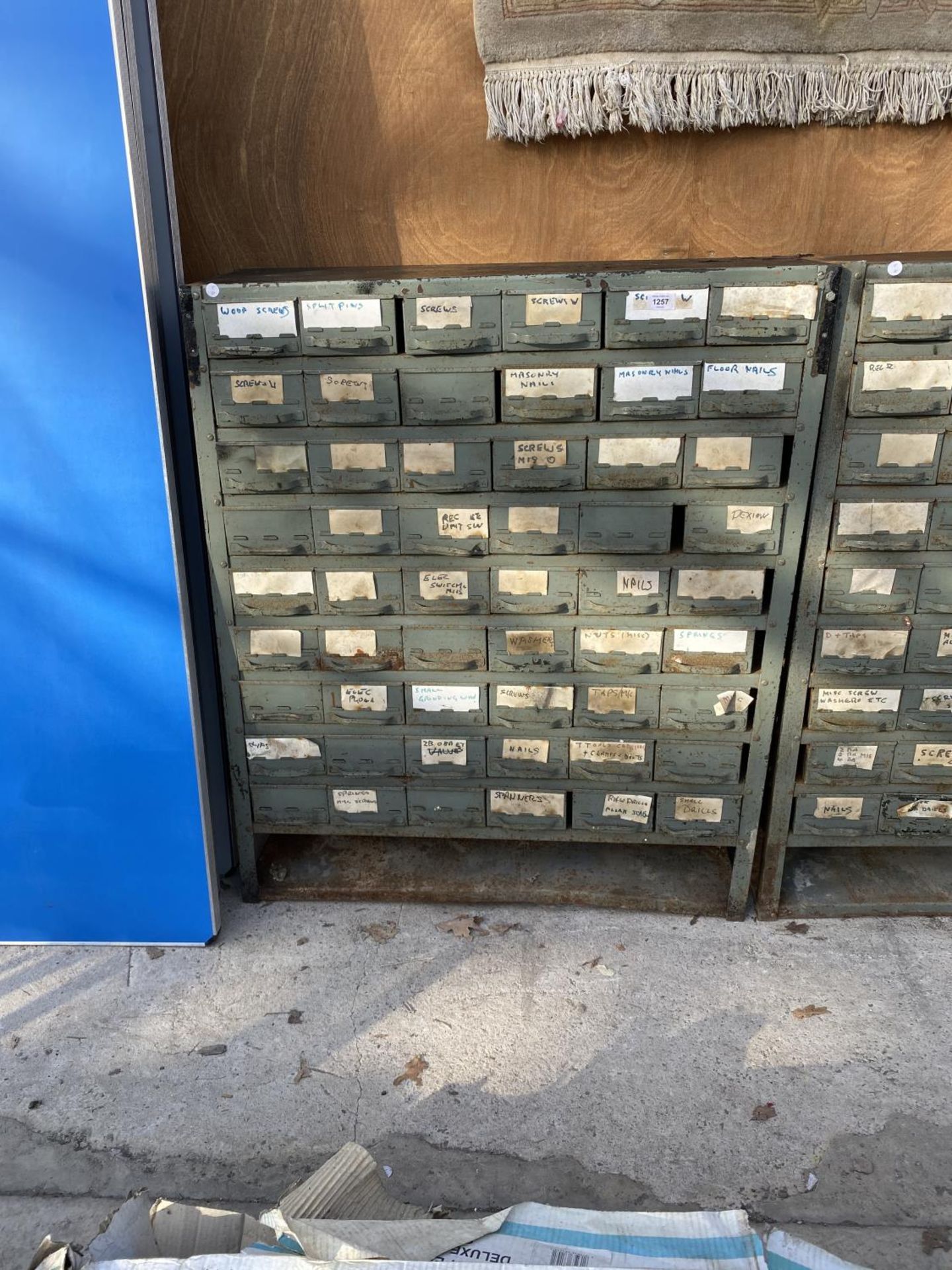 A METAL 54 DRAWER WORKSHOP TOOL STORAGE CABINET