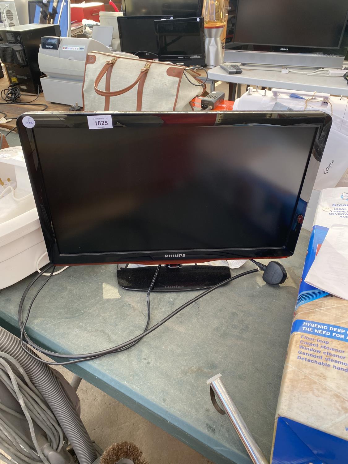 A PHILIPS 22" TELEVISION BELIEVED IN WORKING IORDER BUT NO WARRANTY