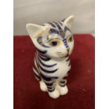 A ROYAL CROWN DERBY CAT