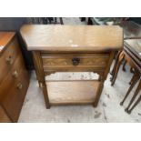 AN OAK JACOBEAN STYLE SIDE TABLE WITH SINGLE DRAWER, 31" WIDE