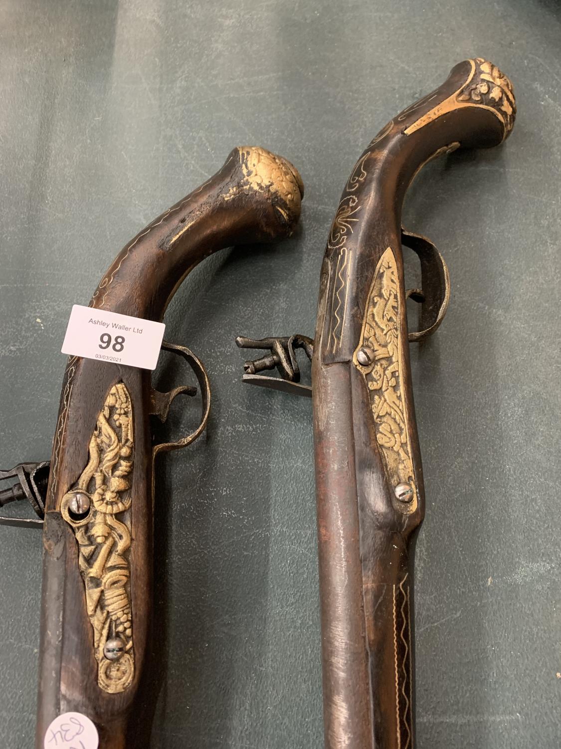 TWO REPRODUCTION FLINTLOCK PISTOLS - Image 2 of 3