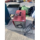 A GERMAN 0.8 KVA 3.5 AMP PETROL GENERATOR - BELIEVED WORKING BUT NO WARRANTY