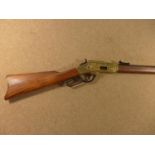 A DENIX REPLICA NON FIRING MODEL 1873 WINCHESTER RIFLE