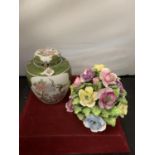 TWO ITEMS OF CERAMICS TO INCLUDE A DECORATIVE JAPANESE GINGER JAR AND A COALPORT FLOWER ORNAMENT