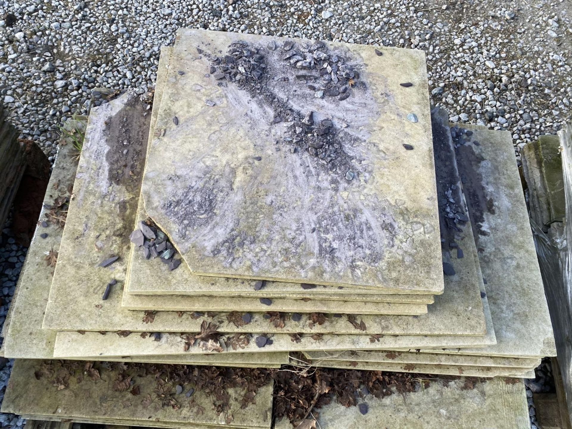 A PALLET OF PAVING STONE + VAT - Image 2 of 2