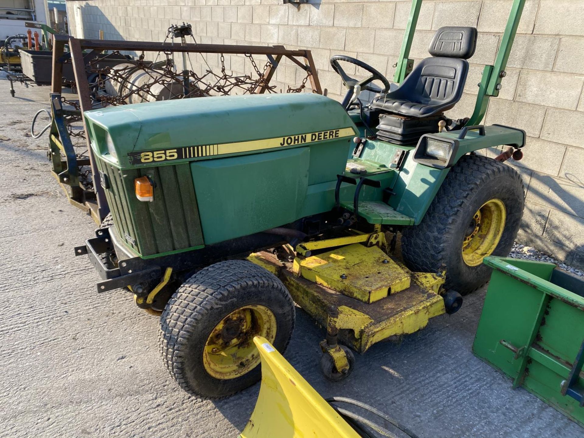 A JOHN DEERE 855 COMPACT TRACTOR - NO VAT - Image 3 of 8