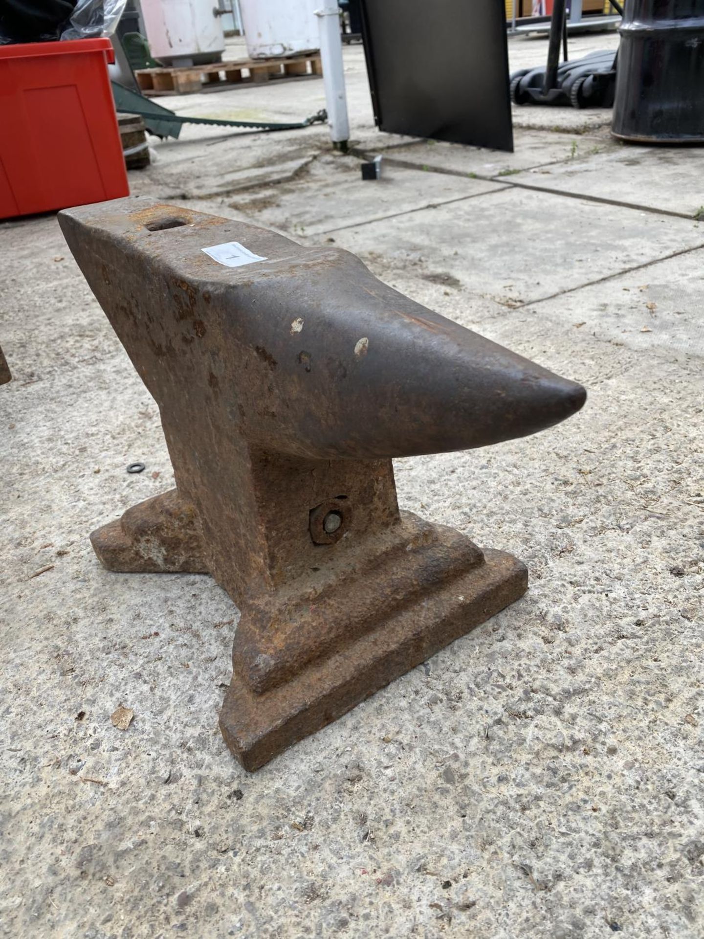 A SMALL ANVIL 19.5" LONG 10.5" HIGH - NO VAT - Image 3 of 5