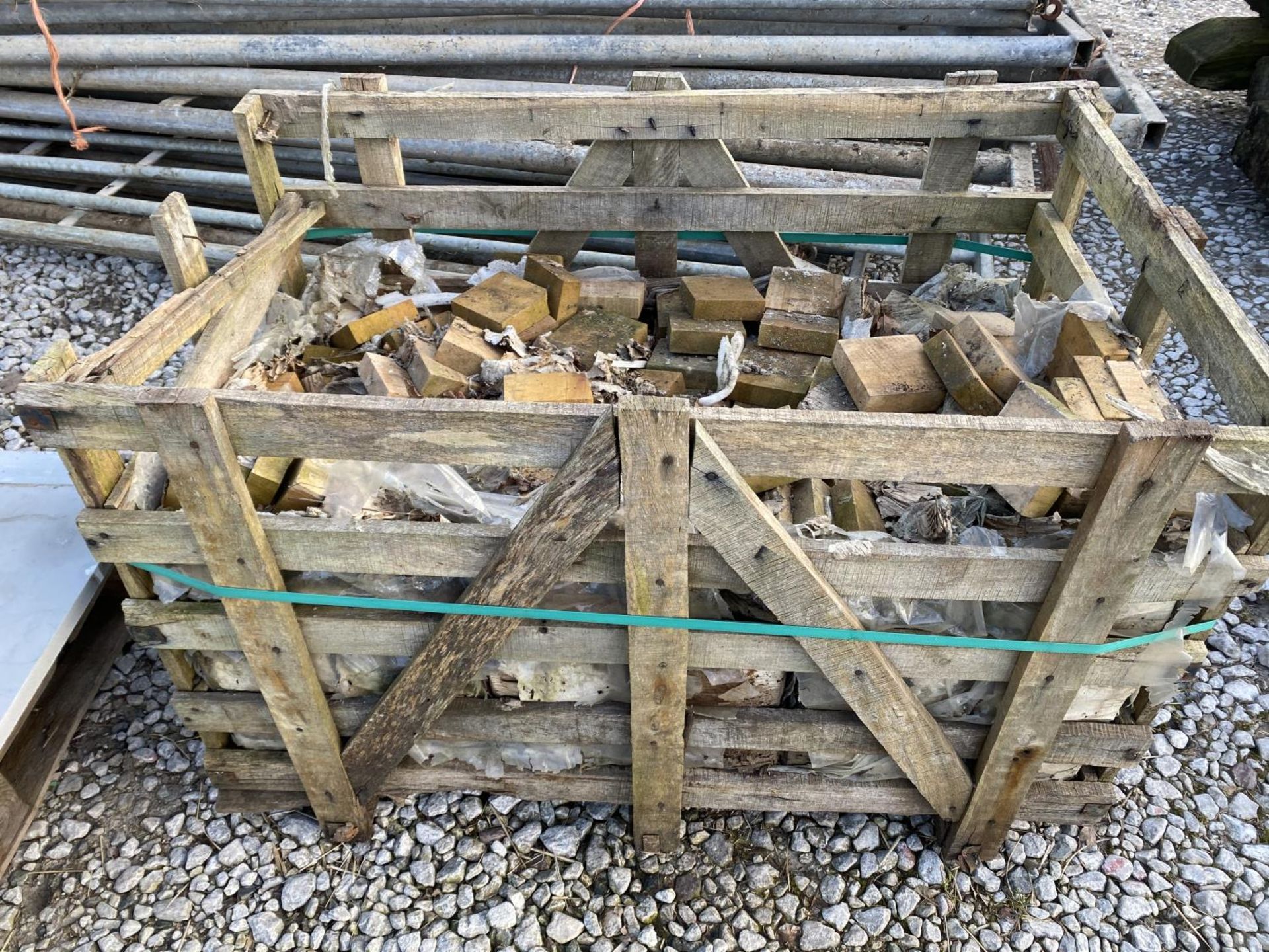 A PALLET OF BLOCK PAVING + VAT - Image 2 of 2