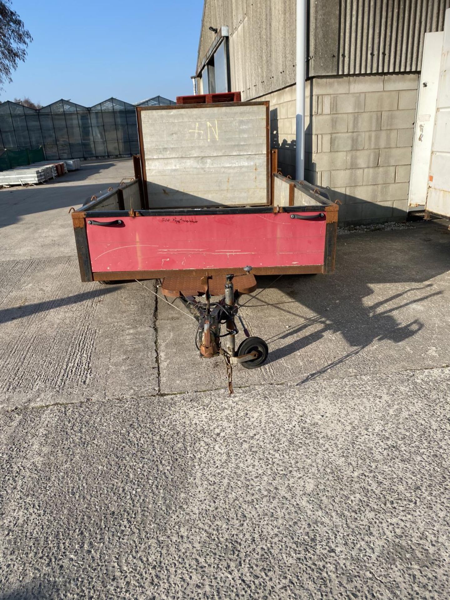 A FOUR WHEELED TRAILER - NO VAT - Image 2 of 4