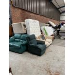 AN EXTREMELY LARGE QUANTITY OF SOFAS AND CHAIRS (APPROX 34) TO INCLUDE FABRIS AND LEATHER ETC THIS