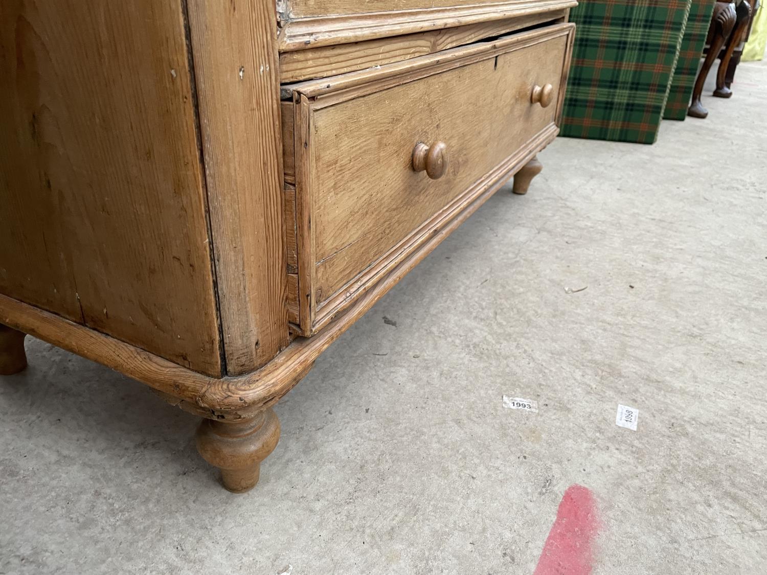 A VICTORIAN PINE CHEST OF TWO SHORT AND TWO LONG DRAWERS, 41" WIDE - Image 4 of 5