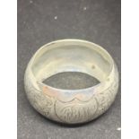 A HALLMARKED SILVER CHESTER 1905 NAPKIN RING GROSS WEIGHT APRROXIMATELY 26 GRAMS