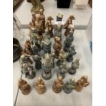 A SET OF CHESS PIECES