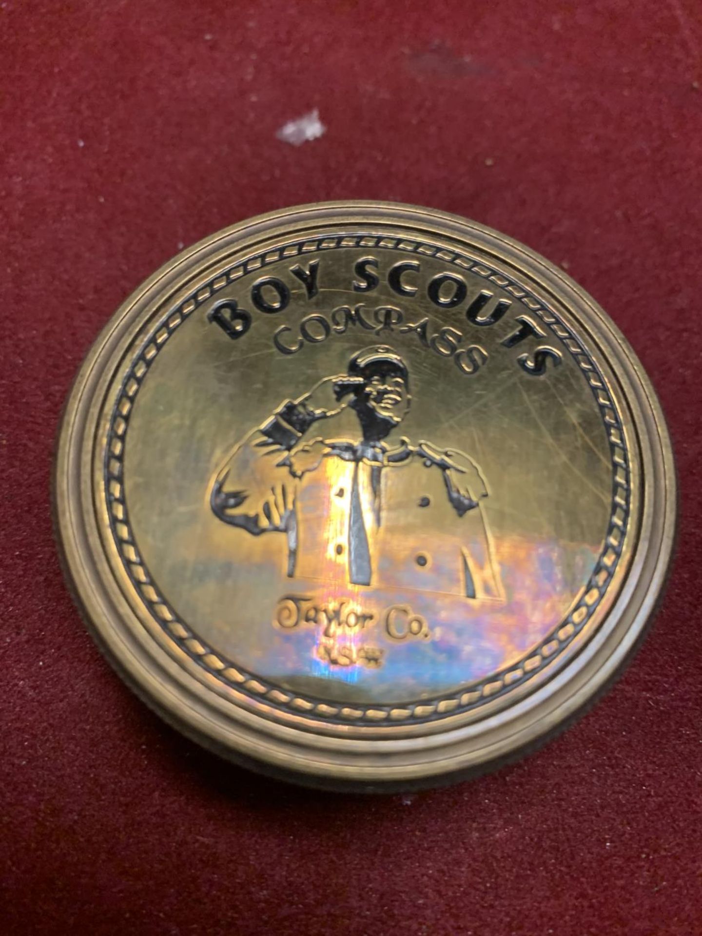 A SMALL BOXED BRASS BOY SCOUT COMPASS - Image 6 of 8