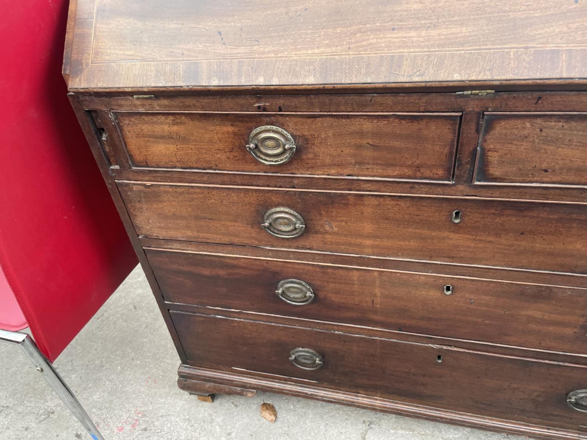 A GEORGE III MAHOGANY FALL FRONT BUREAU WITH FITTED INTERIOR, 45" WIDE - Image 3 of 7