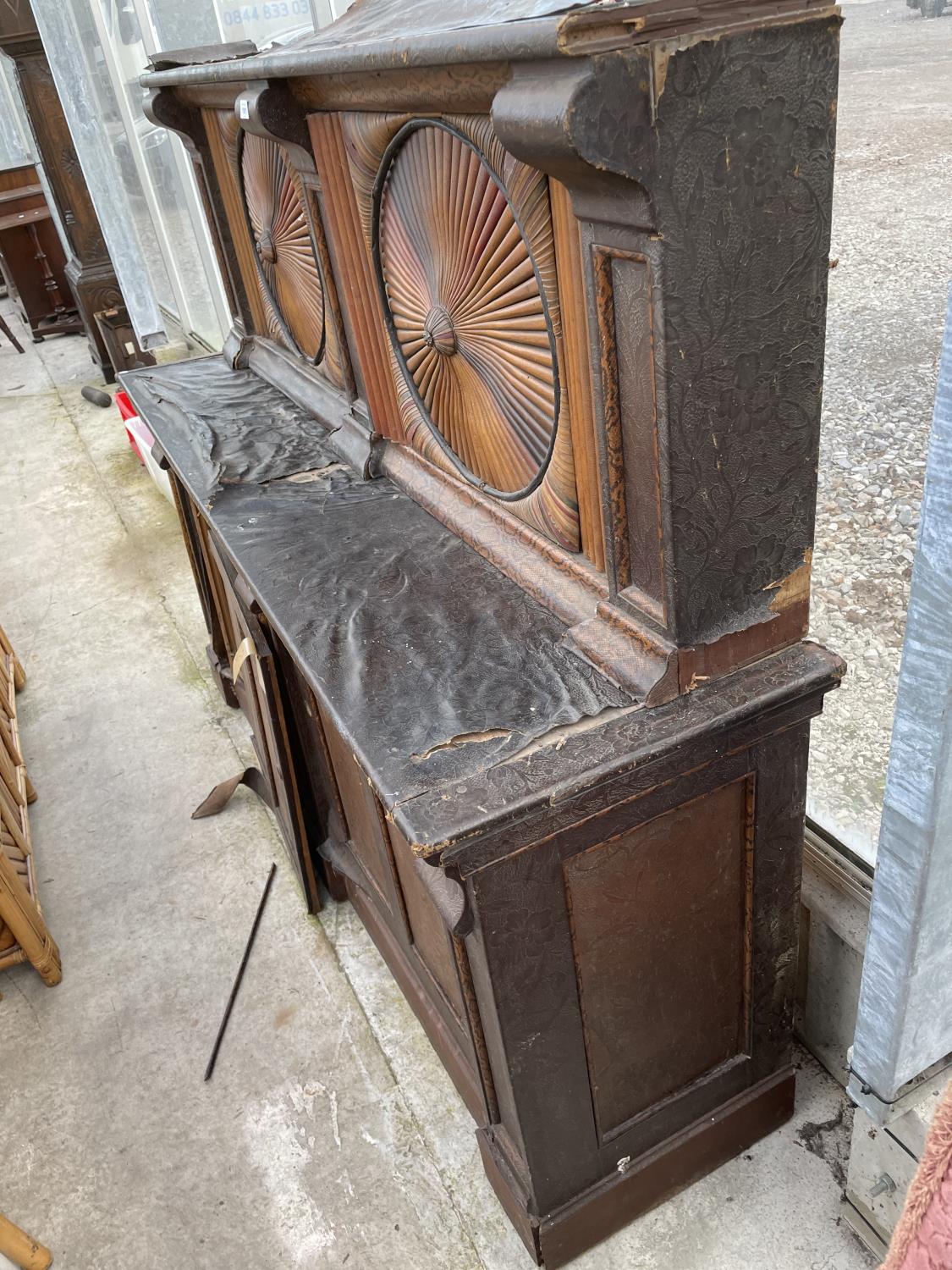 A RARE AND UNUSUAL CONTINENTAL CHIFFONIER WITH SNAKESKIN EFFECT APPLIED DECORATION, TWO DOORS TO THE - Image 8 of 8