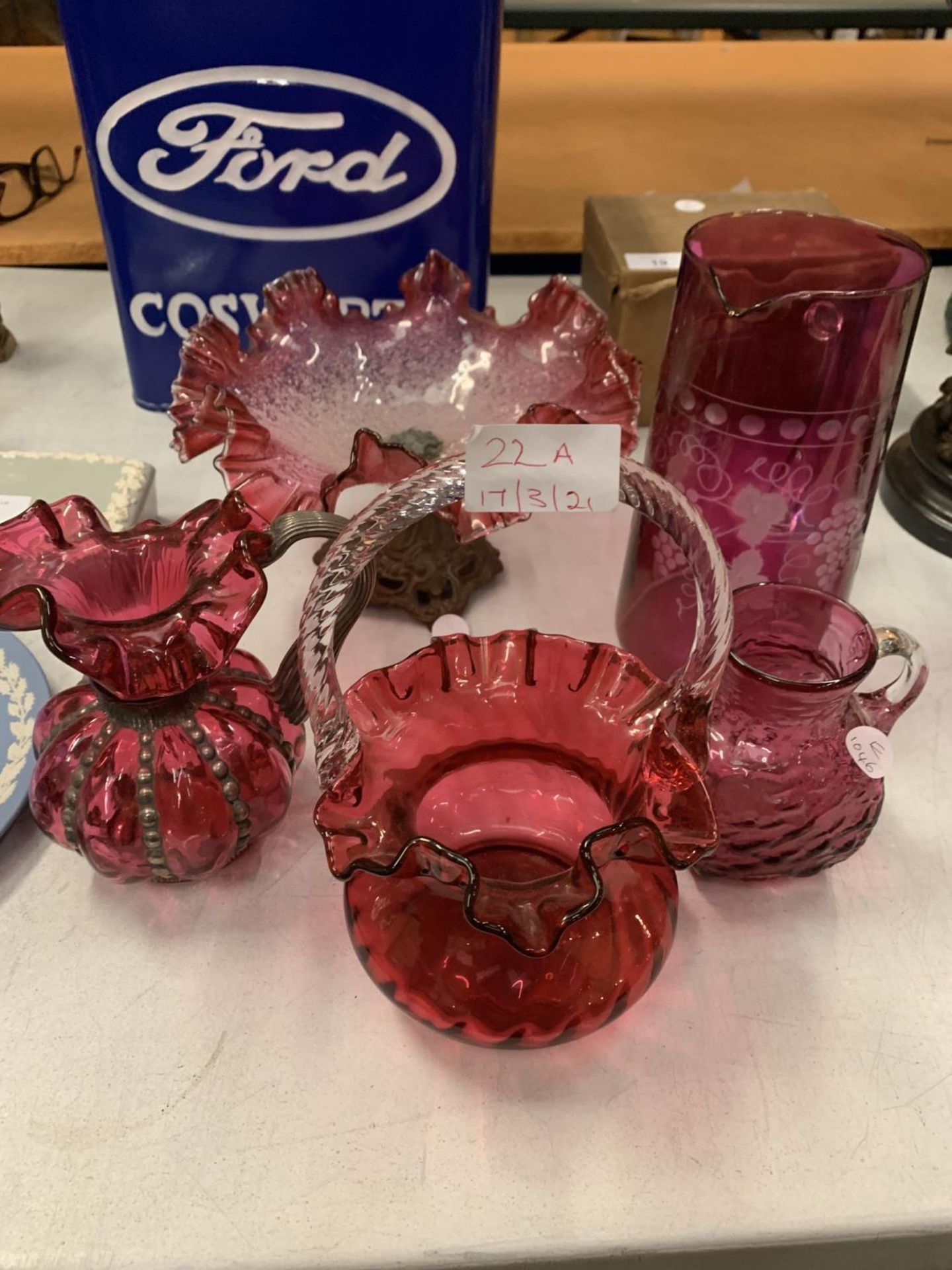 FIVE VARIOUS ITEMS OF ORNATE CRANBURY GLASS