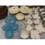 AN ASSORTMENT OF BONE CHINA AND GLASS WARE TO INCLUDE TWO GRINDLEY LIDDED VEGETABLE DISHES, A