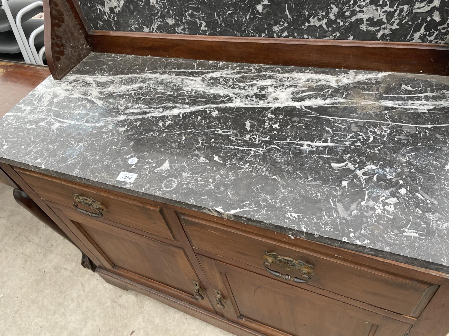 A VICTORIAN MAHOGANY MARBLE TOP WASHSTAND WITH MARBLE BASE, 42" WIDE - Image 3 of 4