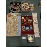 AN ASSORTMENT OF COSTUME JEWELLERY AND PILL BOXES