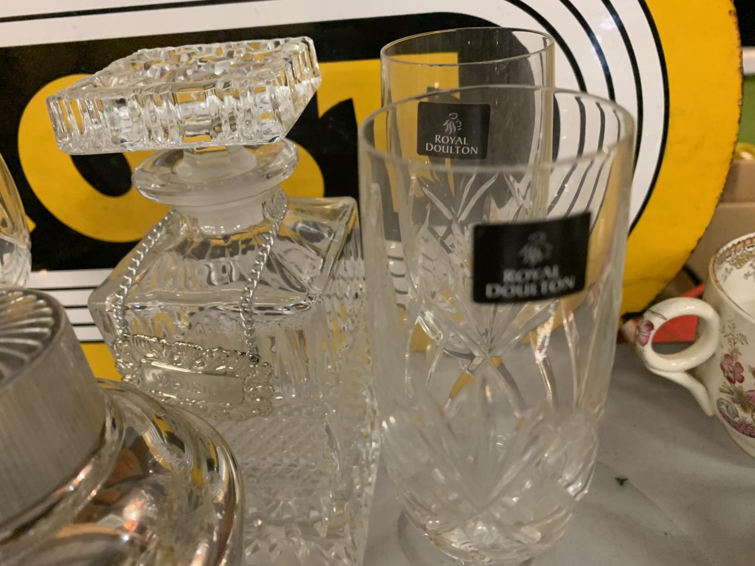 A COLLECTION OF GLASS WARE TO INCLUDE DECANTER WITH WHISKEY SPIRIT LABEL - Image 3 of 3