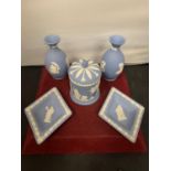 FIVE WEDGWOOD JASPER WARE ITEMS