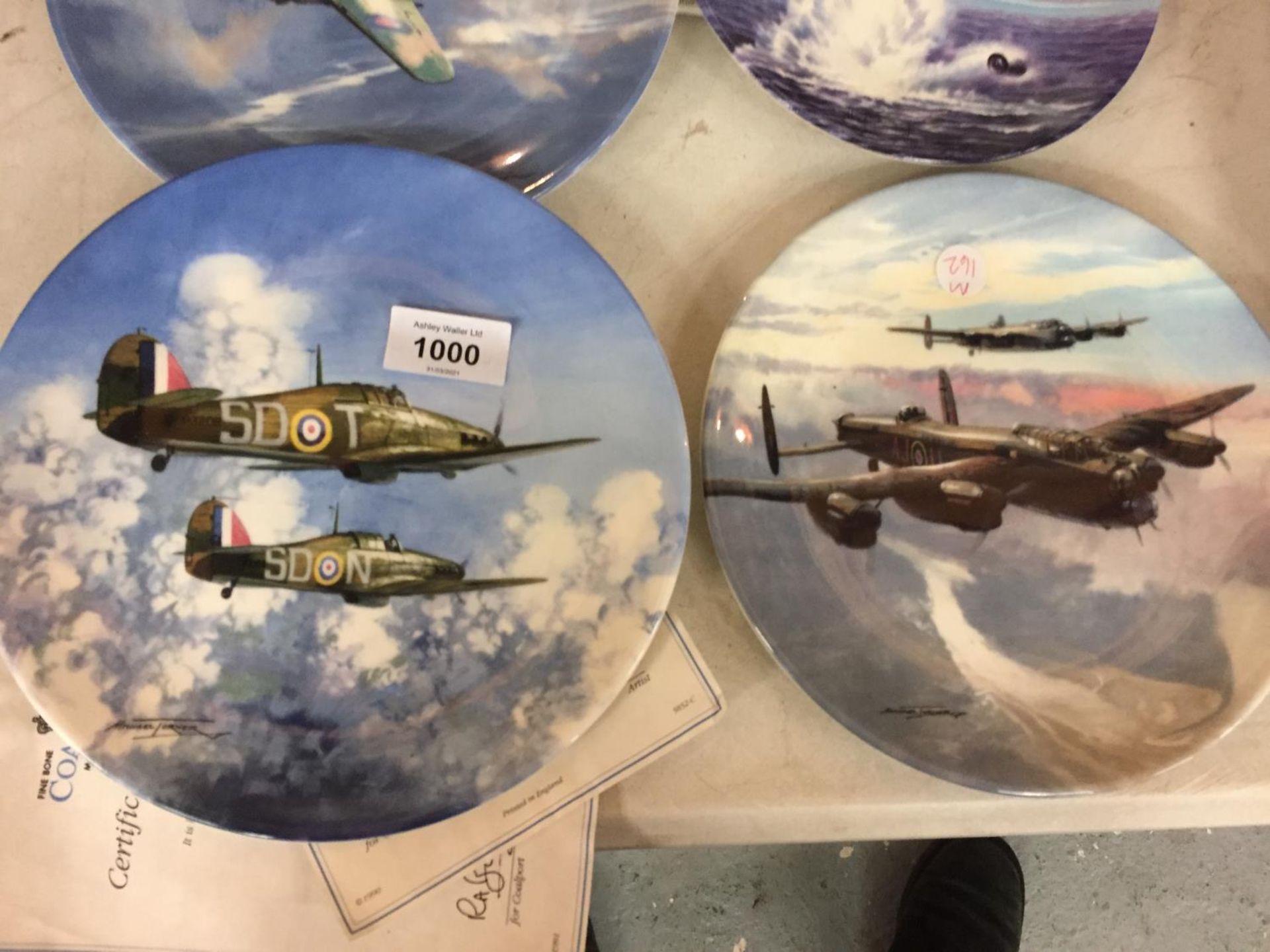 A COLLECTION OF SIX COLLECTORS PLATES DEPICTING VARIOUS AIRCRAFT - Image 2 of 4