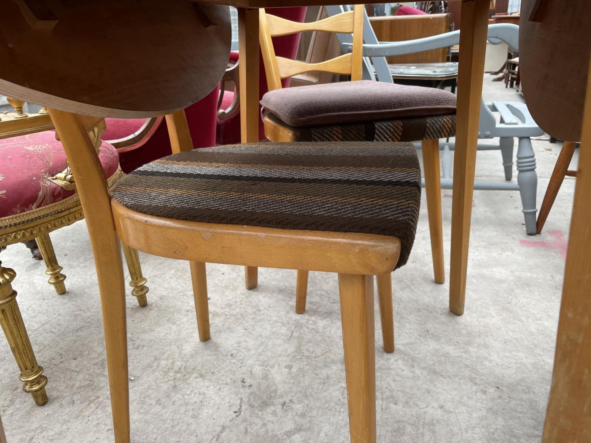 FOUR SARDAN LADDER BACK KITCHEN CHAIRS UPHOLSTERED IN MERKALON AND A DROP LEAF TABLE - Image 5 of 5