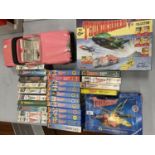 A COLLECTION OF THUNDERBIRDS ITEMS TO INCLUDE LADY PENELOPE CAR, A COMMEMORATIVE SET ETC