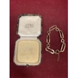 A 9CT YELLOW GOLD CHAIN BRACELET IN ORIGINAL JEWELLERS BOX GROSS WEIGHT 8.7 GRAMS
