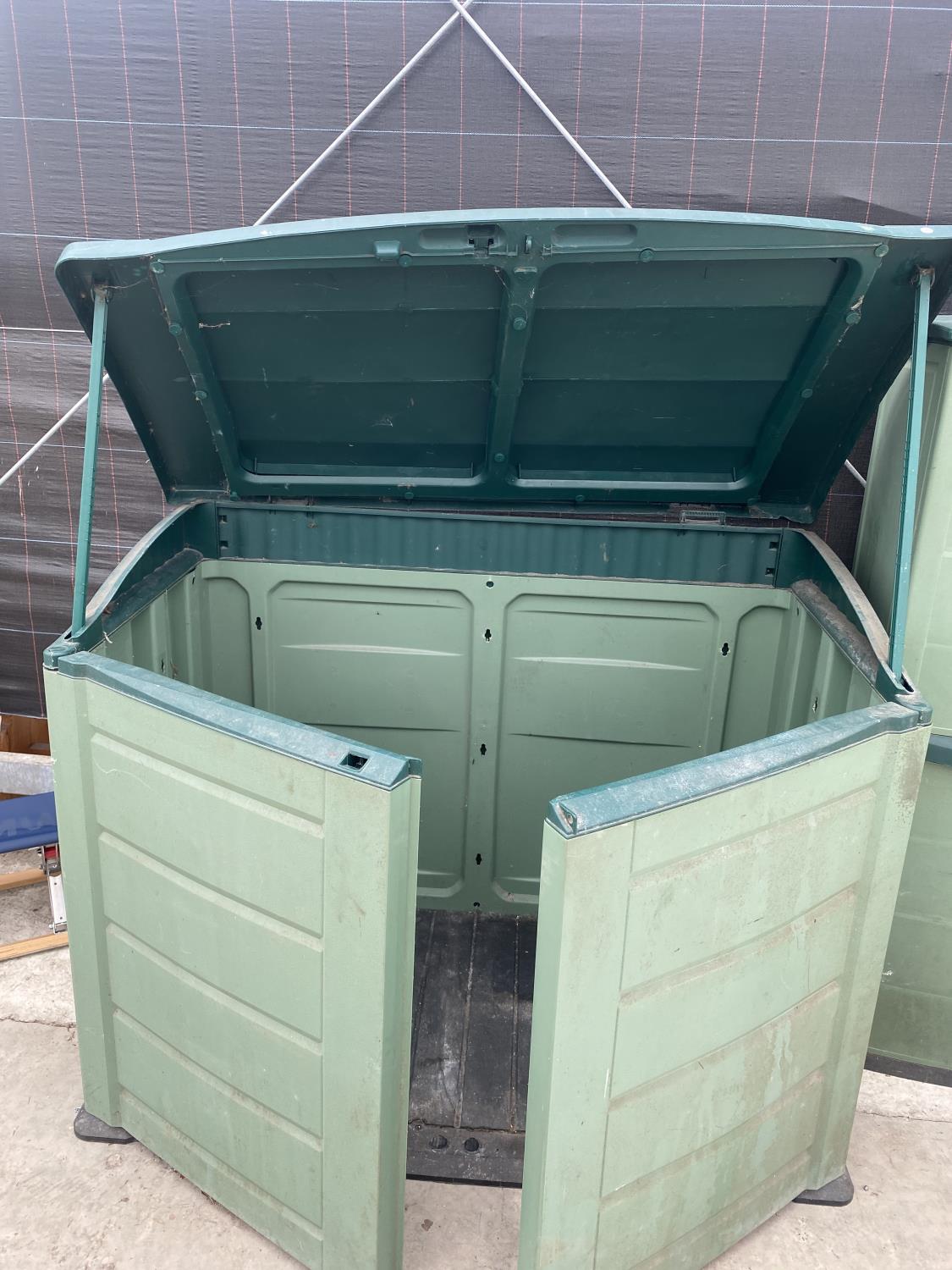 A LARGE PLASTIC GARDEN BIKE STORAGE SHELTER - Image 2 of 3