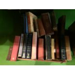 AN ASSORTMENT OF VARIOUS VINTAGE BOOKS TO INCLUDE ' A FLOCK OF WORDS ' BY DAVID MACKAY, 'BLACK