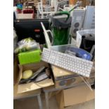 AN ASSORTMENT OF ELECTRICALS TO INCLUDE WATER PUMPS, A KETTLE AND KEYBOARD ETC