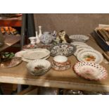 AN ASSORTMENT OF VARIOUS ITEMS TO INCLUDE RIBBON PLATES, A WEDGWOOD JASPERWARE JUG, A DRESDEN BOWL