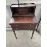 A 19TH CENTURY STYLE LADIES WRITING TABLE WITH FOLD OUT TOP AND INSET LEATHER PANEL W: 21 INCHES