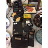 AN ASSORTMENT OF ITEMS TO INCLUDE CAMERAS, SAWYER VIEW MASTER, PROCESSED PHOTGRAPHIC PLATES ETC