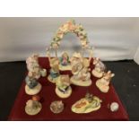 A LARGE QUANTITY OF BRAMBLY HEDGE BORDER FINE ART FIGURINES