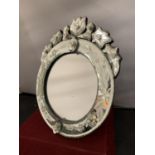 A ROUND DRESSING TABLE MIRROR WITH ETCHED MIRROR FRAME AND ORNATE DECORATION D: 25CM