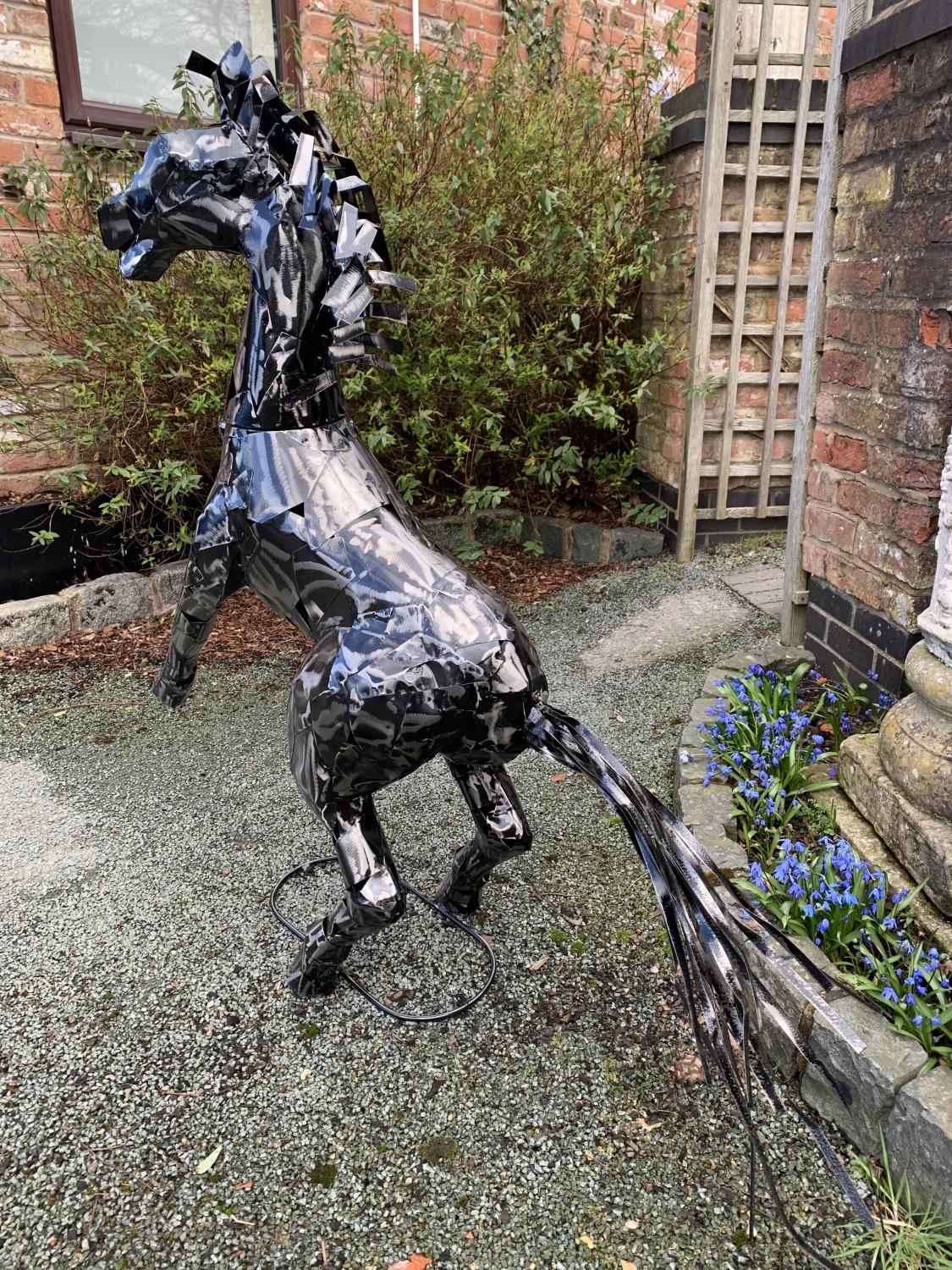 A LARGE METAL SCULPTURE IN THE FORM OF A REARING HORSE H: 125CM - Image 3 of 5