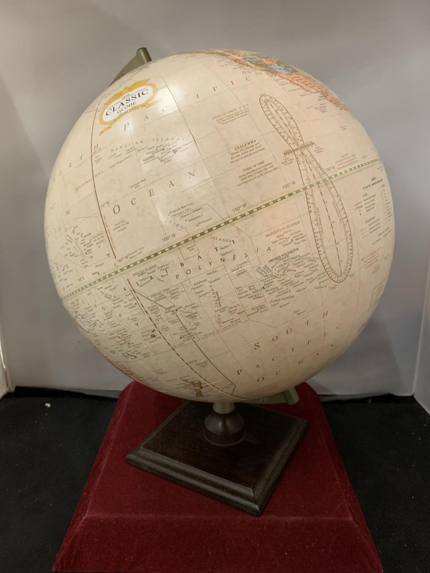 A HERFF JONES EDUCATION DIVISION CLASSIC GLOBE CIRCUMFERENCE 96CM