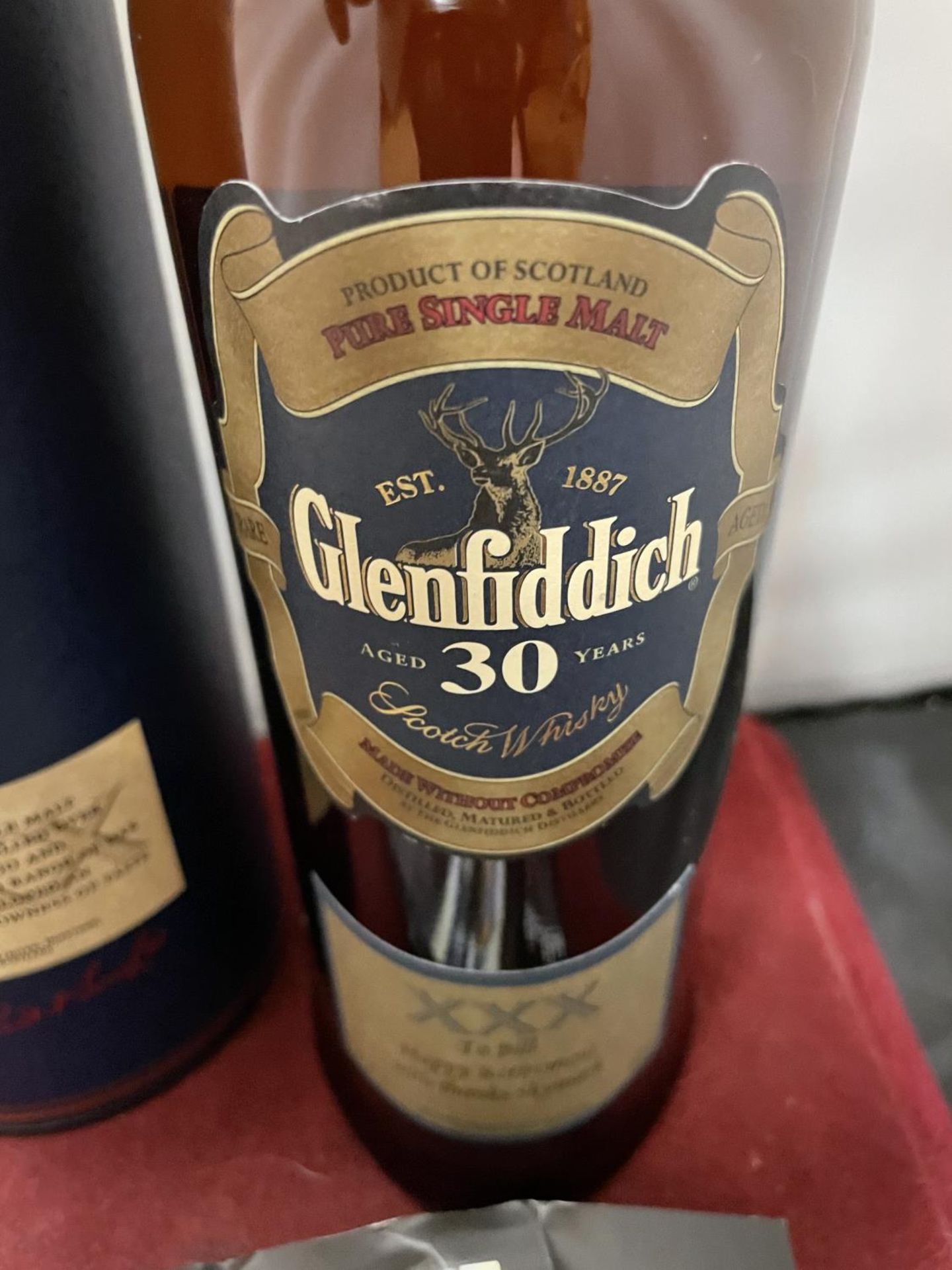 A 70 CL BOTTLE OF GLENFIDDICH AGED 30 YEARS SINGLE MALT - Image 2 of 4